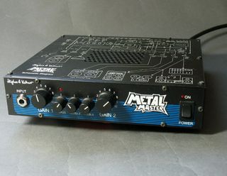 Amplificador custom Hughes&Kettner Metal Master