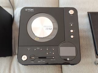 Micro cadena TDK. Buen estado. Funciona bien.