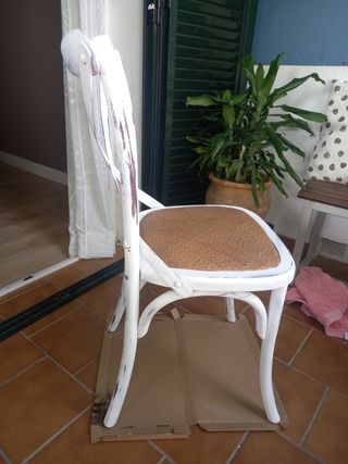 Se restauran todo tipo de muebles  Consulta