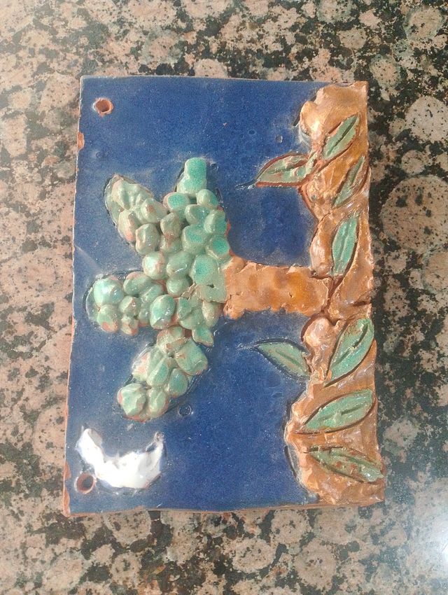 Azulejo artesanal echo a mano antiguo