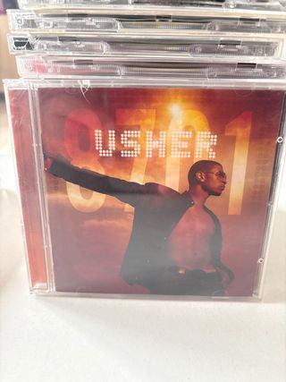 CD Usher 8701