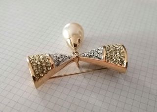 Broche de solapa 