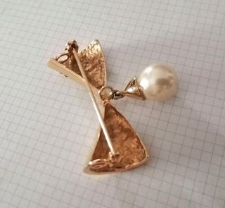 Broche de solapa 