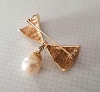Broche de solapa 