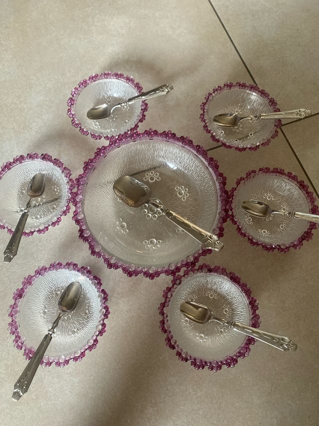 Servizio Macedonia Vetro Viola