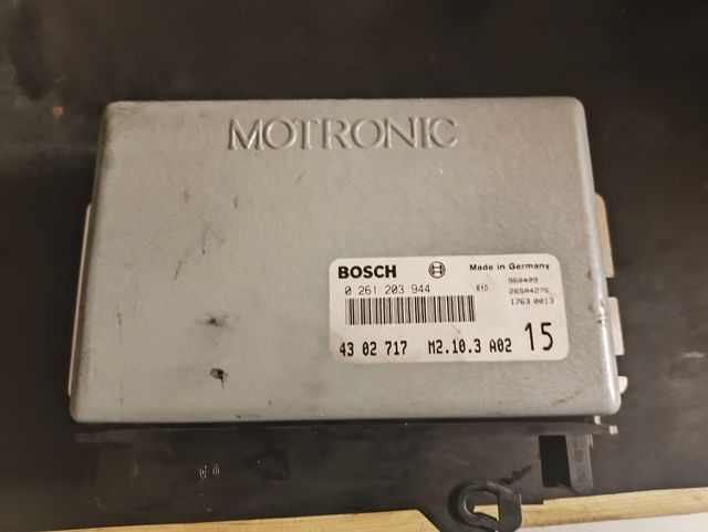 Centralita ECU Saab 900 9-3 Motronic