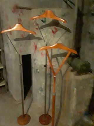 1o € cada Perchero