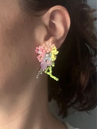 Pendientes flores cuentas multicolor