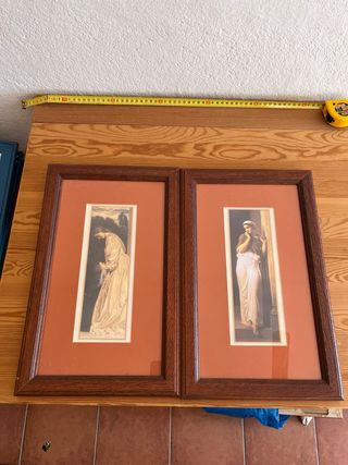 2 Cuadros con marcos de madera