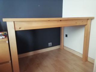 Mesa Ikea modelo BJORKUDDEN - Madera maciza 