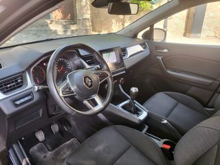 RENAULT CAPTUR HYBRID!