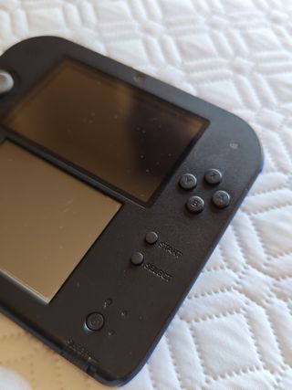 Nintendo 2DS Azul/Negra + Mario Kart 7