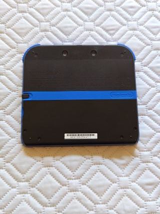 Nintendo 2DS Azul/Negra + Mario Kart 7