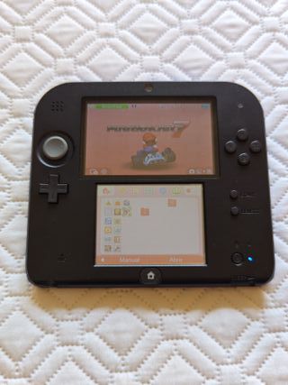 Nintendo 2DS Azul/Negra + Mario Kart 7