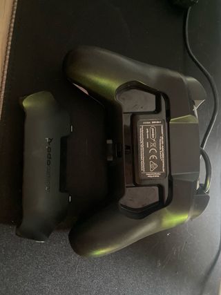 Mando Nintendo Switch - Negro/Blanco