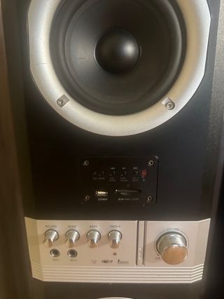 Altavoces torre 2.1