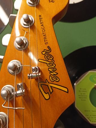 Guitarra Fender Stratocaster