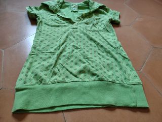 Polo Bershka verde - manga corta