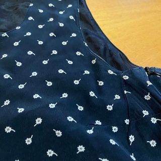 Prisma Canotta Pura Seta Top Nero Fiori Fiorito