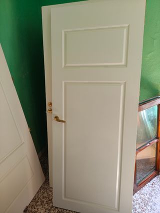 4 Puertas macizas blancasp como se ve  fotos 