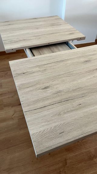 Conjunto mesa y sillas