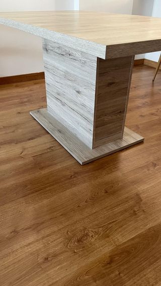 Conjunto mesa y sillas