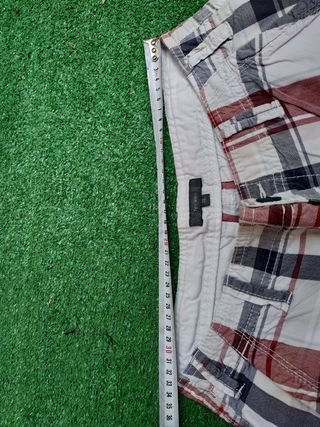 Bermudas cuadros rojas y blancas