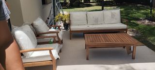 Montaje y desmontaje de muebles,entre otras cosas.