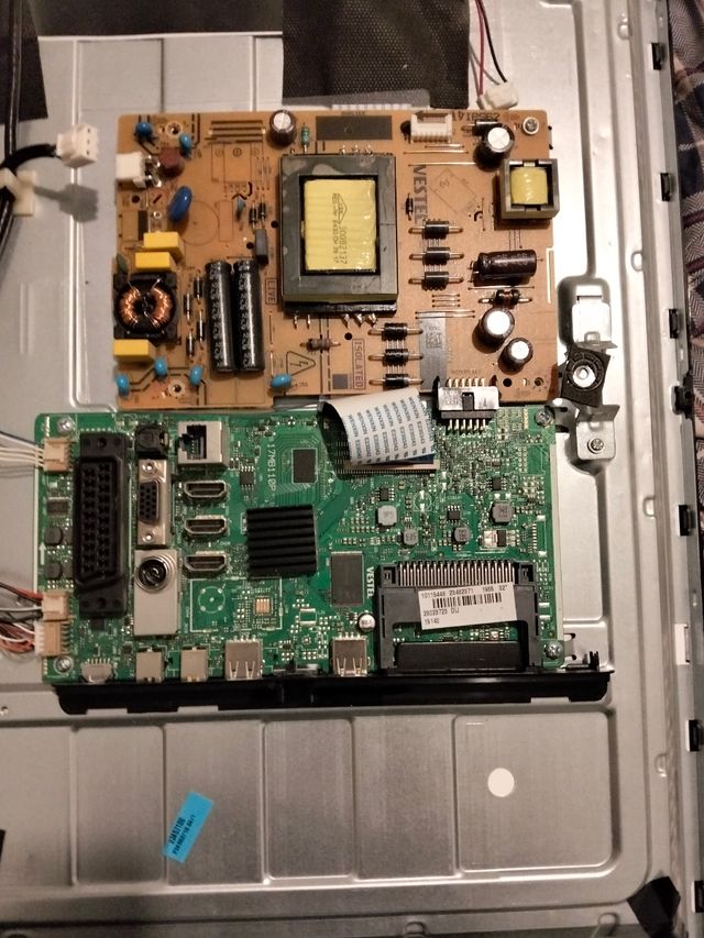 TV Toshiba 32" Smart TV