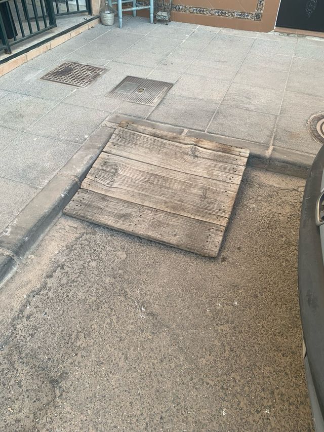 Rampa madera acceso peatonal