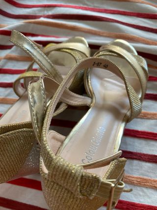 Sandalias Colour cherie  Doradas - Talla 40