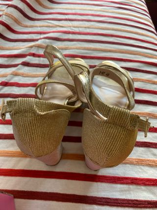 Sandalias Colour cherie  Doradas - Talla 40