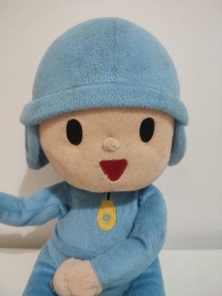 Muñeco interactivo Pocoyó cucú tras