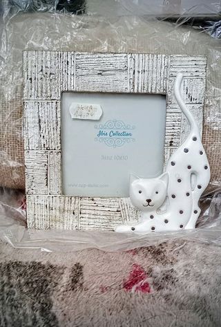 Cornice in resina 10x10 nuova da chiusura negozio