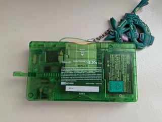 Nintendo DS lite color verde transparente