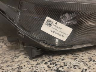 Faro delantero derecho LED Kia Sportage 