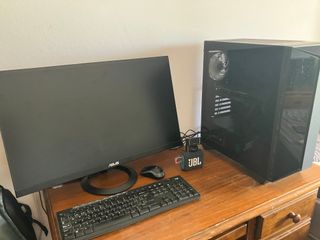 PC i7 10700  - 32 GB RAM, 512 GB SSD, GEFORCE RTX 
