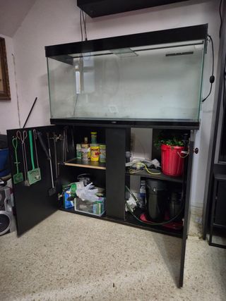 Acuario 250L + accesorios