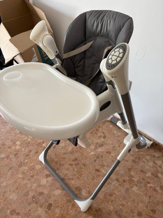 Trona Lionelo Niles Gris - Mecedora

SOLO HOY 65€ 