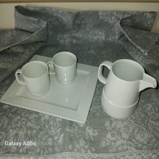 Set 2 tazzine caffè + lattiera