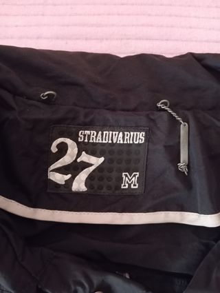 Chubasquero Stradivarius azul marino 