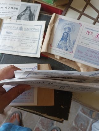 Vecchi libretti degli assegni delle lotterie natalizie