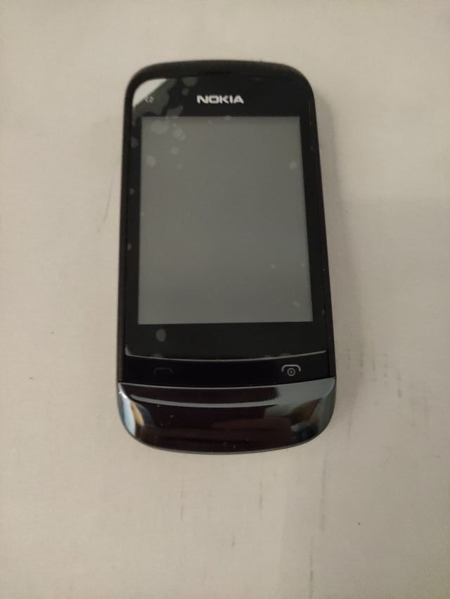 Nokia C2-02.