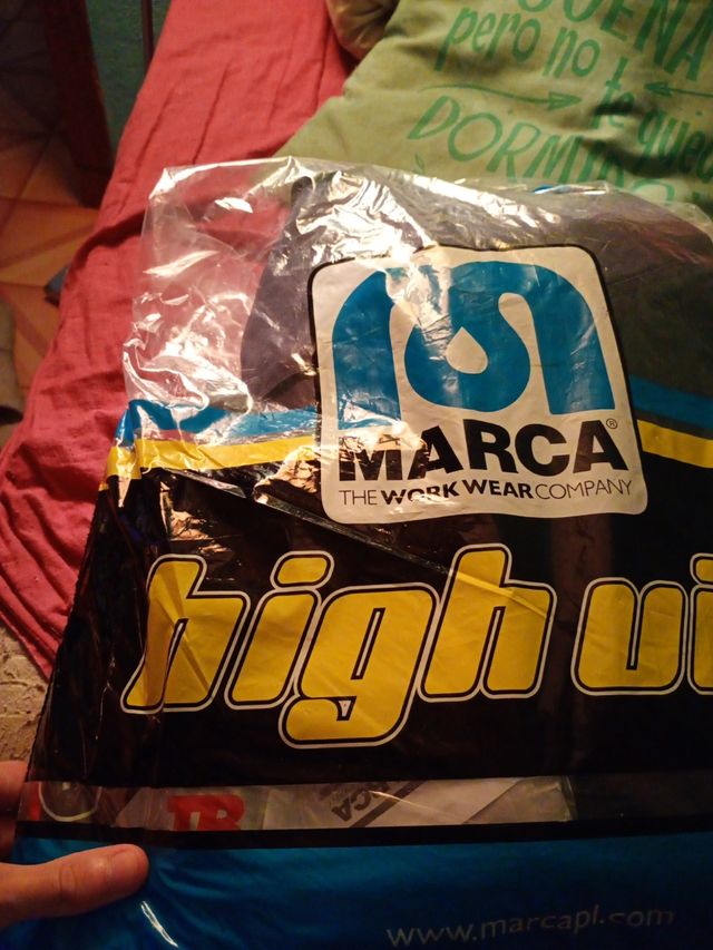 Ropa de trabajo totalmente nueva sin usar