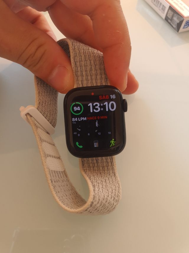 iPhone 16 Pro 256GB blanco + Apple Watch 7 41 mm