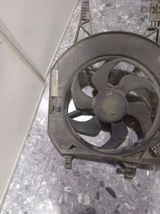 Ventilador radiador coche usado