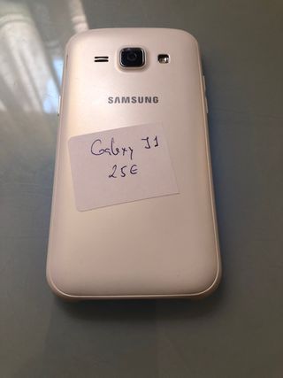 Samsung Galaxy J1 blanco