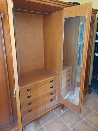 Armario madera 6 puertas
