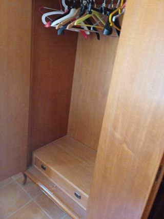 Armario madera 6 puertas