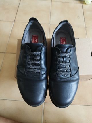 Zapatos Fluchos negros mujer